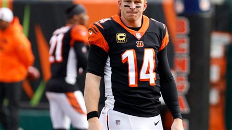 Andy Dalton downgraded to out with thumb injury on throwing hand