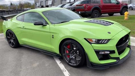 Grabber Lime 2020 Ford Mustang Shelby GT500 Filmed In Detail