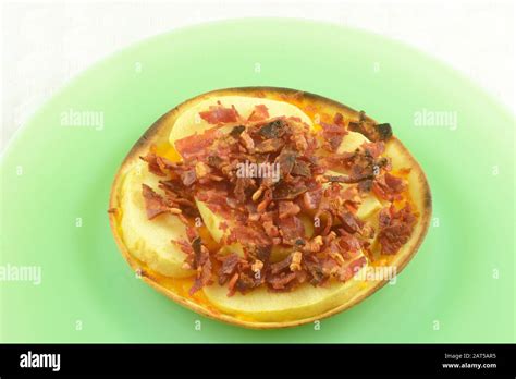 Bacon bits hi-res stock photography and images - Alamy