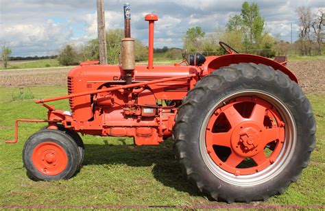 1946 Case DC tractor in Colony, KS | Item K6796 sold | Purple Wave