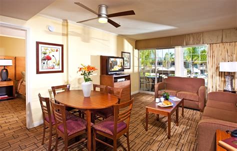 Solana Beach Hotel near Del Mar Horse Racing | Winner's Circle Resort