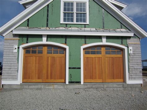 12+ Carriage House Style Garage Doors