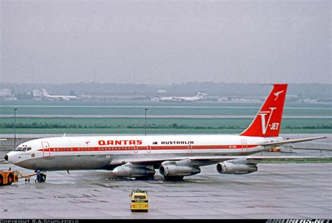 Boeing 707-338C - Qantas | Aviation Photo #2728446 | Airliners.net