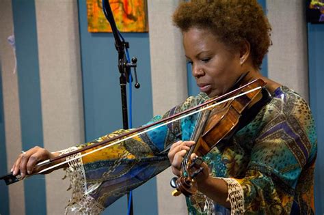 Jazz Violinist Regina Carter: Bringing 'Southern Comfort' To KPLU | KNKX