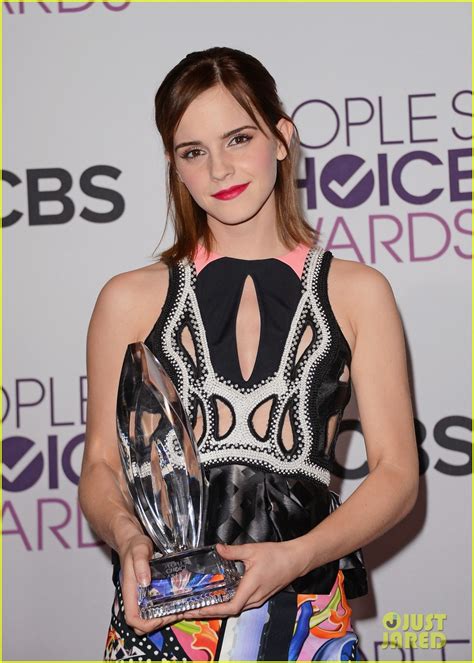 Emma Watson - People's Choice Awards 2013 Winner!: Photo 2787997 | 2013 People's Choice Awards ...