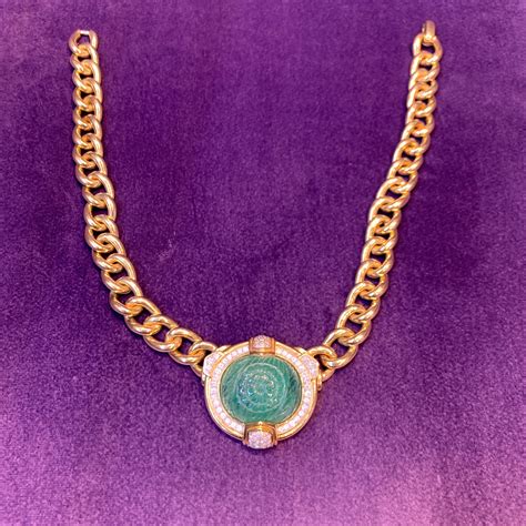 David Webb Carved Emerald Necklace For Sale at 1stDibs