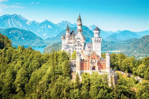 From Munich: Neuschwanstein Castle & Linderhof Premium Tour | GetYourGuide