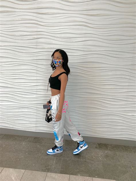 Outfit inspiration, Nike , Jordan 1, sosorella, Sweatpants, spring ...