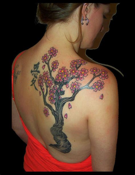 13 Amazing Plumeria Tattoo Design Ideas and Meanings - FMag.com