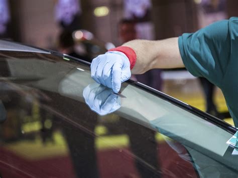 How to Install Window Tint to Your Vehicle Like A Pro - Mobile Window Tint