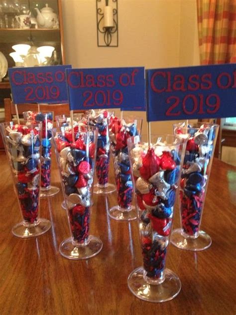 Graduation Party Centerpieces - DIY Cuteness