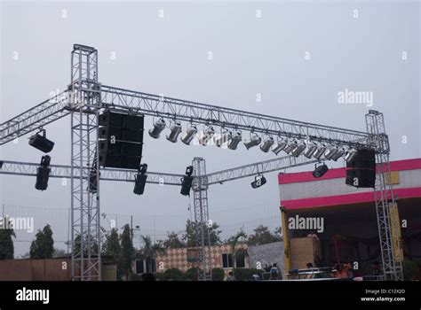 Lighting equipment on a stage in a wedding Stock Photo - Alamy