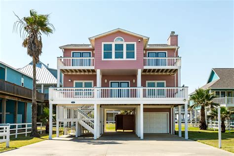 Beachfront Accommodation in Crystal Beach, Texas