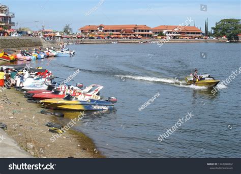 Lake Sarangan Magetan Indonesia During Dry Stock Photo 1343704802 | Shutterstock