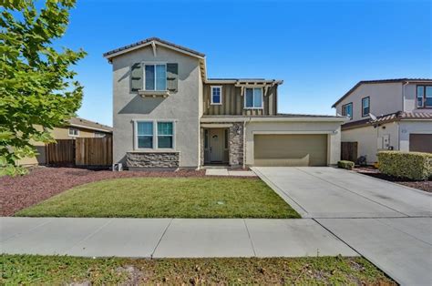 Hollister, CA Real Estate - Hollister Homes for Sale | realtor.com®