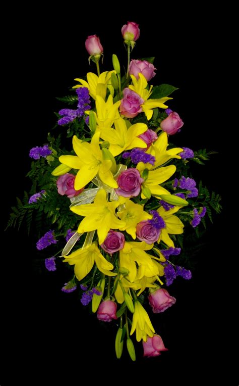 Yellow Lily Standing Spray More Arrangements Funéraires, Easter Flower Arrangements, Sympathy ...