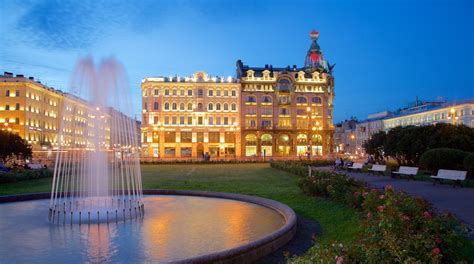 Top Hotels in St. Petersburg - Expedia