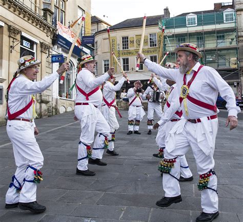 Morris Dancing Workshop - Discover Frome