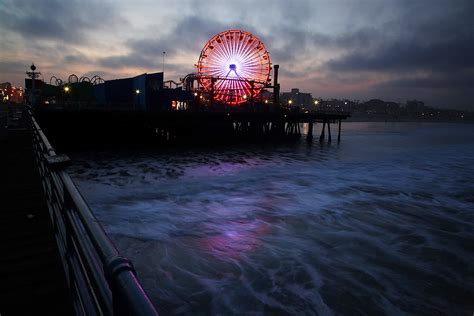 Santa Monica Pier, Ca - Morning Sunrise | A storm from mexic… | Flickr