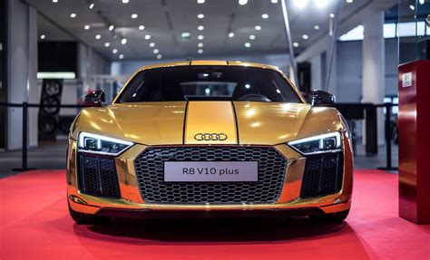 Audi celebrates an award with this gold-wrapped R8 - Autofreaks.com