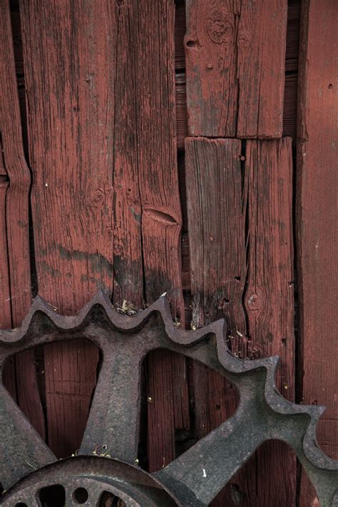 Free Images : wood, tractor, farm, vintage, antique, wagon, retro, building, old, barn, wall ...