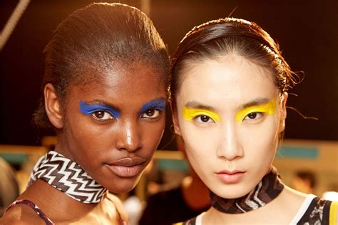 The Most Mesmerizing Eye Makeup Looks to Steal From Fashion Week, Spring 2016 Edition | Glamour