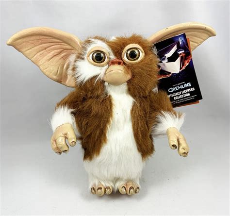 Gremlins - Trick or Treat Studios - Gizmo Puppet Prop Replicas