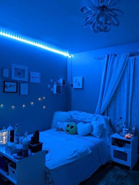 Aesthetic room | Blue room decor, Room makeover bedroom, Blue rooms