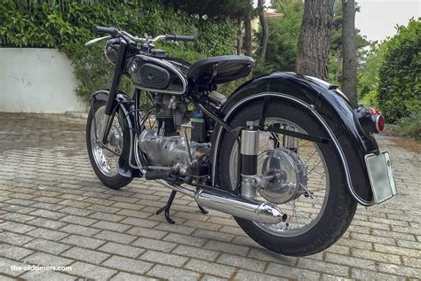 BMW R25/3 - Classic Cars & Bikes, Factory, Gallery, Database and more - The Oldtimers