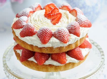 Classic Victoria sponge | Tesco Real Food