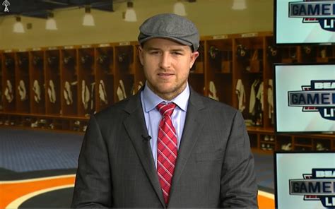 Sid Luckman interviewed after delivering on his paper route 1940 (Colorized) : r/CHIBears