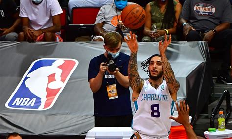 LiAngelo Ball splashes multiple 3-pointers warming up for Swarm