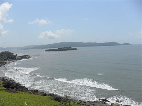 Murud Beach, Alibaug - Timings, Water Sports, Best Time to Visit