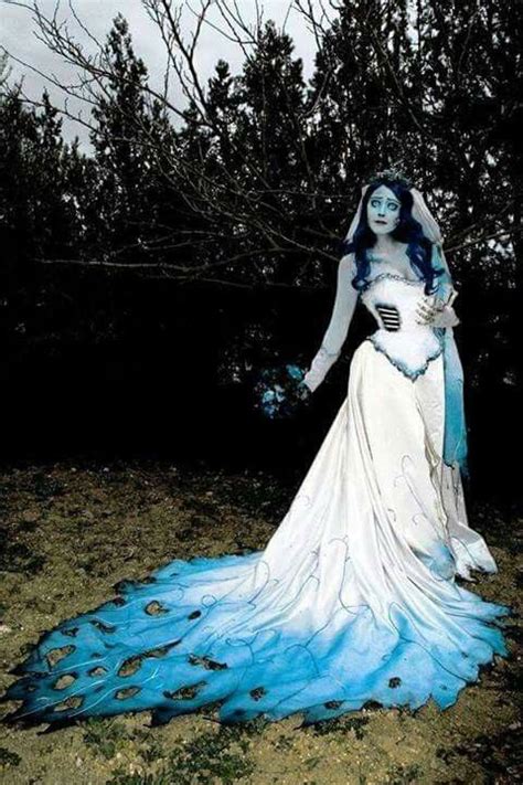 Novia azul zombie | Corpse bride costume, Bride costume, Corpse bride wedding