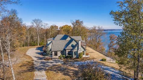 EXTRAORDINARY LAKEFRONT HOME AND SETTING | Tennessee Luxury Homes ...