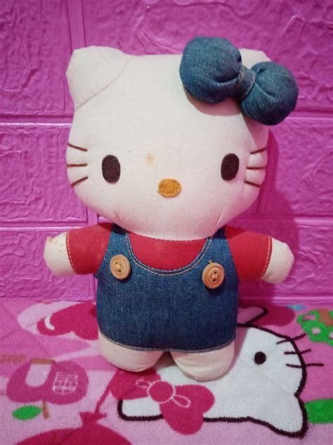 VINTAGE HELLO KITTY, Hobbies & Toys, Toys & Games on Carousell