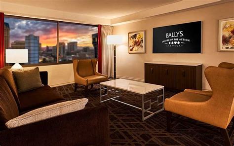 Bally's Rooms & Suites | Photos & Info | Las Vegas Hotels