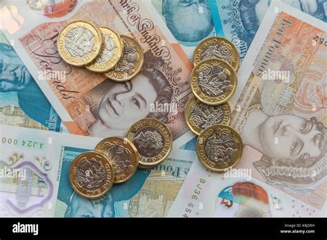 Money new notes uk hi-res stock photography and images - Alamy