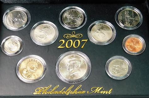 2007 Philadelphia Mint Never Circulated Coin Set/10 Coins | Property Room