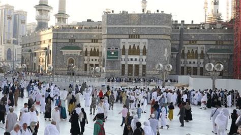 Mecca Saudi Arabia March 2023 Kaaba Stock Photo 2281910221 | Shutterstock