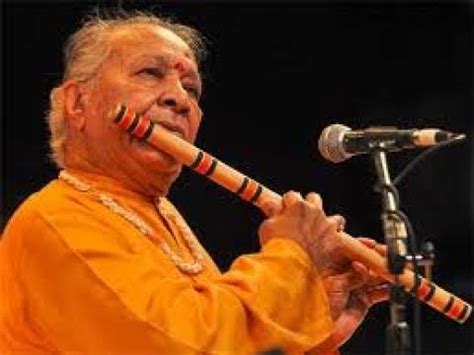 Pt.Hariprasad Chaurasia, flute , Indian classical music, Dover lane music conference,2020. - YouTube