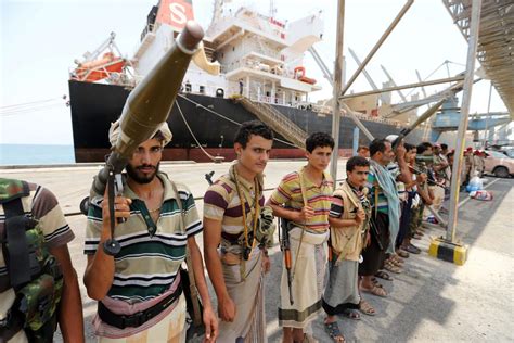 Iran-Backed Houthis Move Into Yemen’s Hodeidah as Clashes Erupt ...