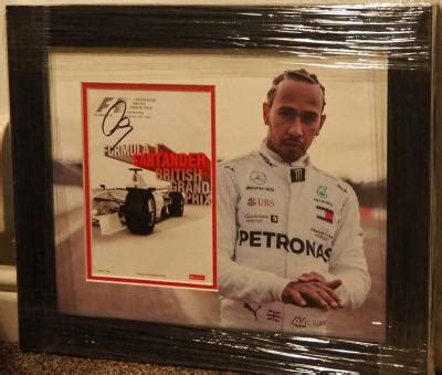 Lewis Hamilton Autograph :: Autograph Loft