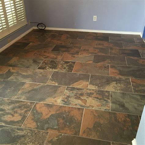 Slate pattern tile | Stone flooring, Tile patterns, Flooring