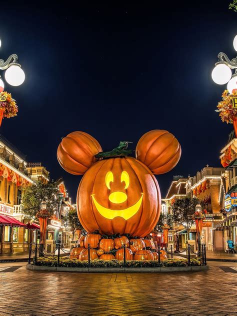 Aesthetic Halloween Disney Wallpapers - Wallpaper Cave