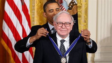 Barack Obama meets with Warren Buffett, Omaha World-Herald reports