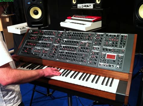 MATRIXSYNTH: New Schmidt Analog Synth Debuts at the Musikmesse