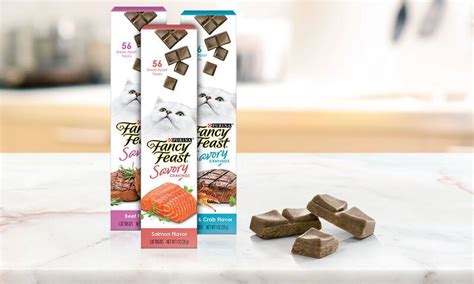 Break-Apart Cat Treats : Fancy Feast Savory Cravings