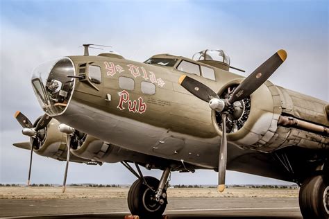 Aviation Decor, B-17 ye Old Pub Boeing Flying Fortress, WWII Aircraft ...