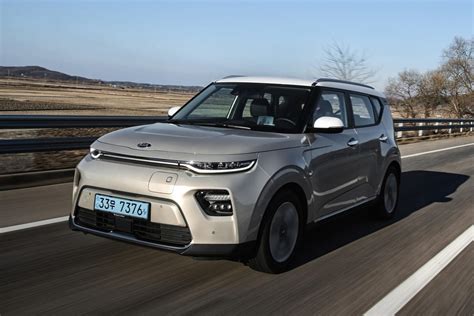 2020 Kia Soul EV: Electric power, familiar shape - CNET